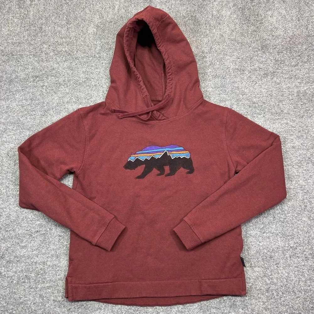 Patagonia Hoodie Womens XS Red Pullover Fitz Roy Bear Graphic Sweatshirt 39556 - Picture 1 of 11